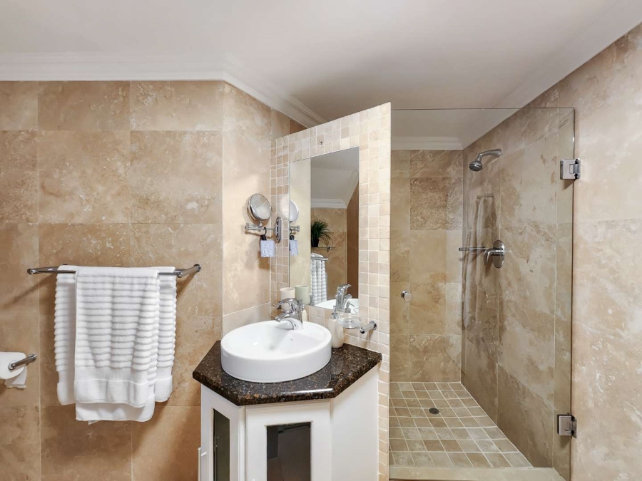 4 Bedroom Property for Sale in Bloubergstrand Western Cape